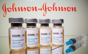 Estudo com 99 milhões de pessoas aponta aumento de doenças cardíacas e neurológicas em pessoas imunizadas por vacinas da COVID-19