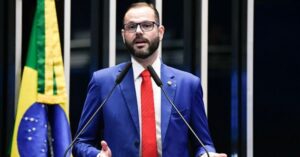 Senadores reagem contra ativismo pró-drogas do STF