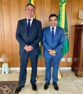 Bolsonaro diz que direita se elegeu na sua sombra e que Tarcísio é ‘líder maior’ só em SP