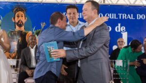 Estadista, Julinho reconhece trabalho de Brandão, Camarão e Luís Fernando.