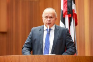 Deputado Júlio Mendonça consegue reverter derrota e Assembleia vai homenagear MST, CONTAG e FETAEMA