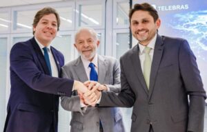 Lula e Juscelino reafirmam compromisso de fortalecer a Telebras