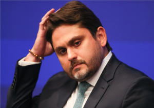 Enquanto deputado, atual ministro das Comunicações usou dinheiro de emendas para pavimentar estrada para a própria casa, diz CGU
