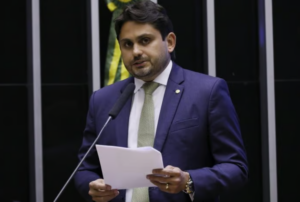 Juscelino Filho com a palavra: Telebras reconhece “pedalada” e projeta rombo de R$ 184 milhões
