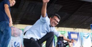 Em debate com Camarão, Lahésio exibe baixa estatura política