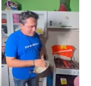 Vídeo: Em busca de voto, deputado maranhense come arroz queimado com café