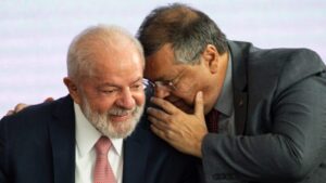 Presidente Lula bloqueia repasses de verba para emendas após determinação de Flávio Dino