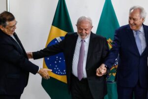 Ao anunciar Lewandowski na Justiça, Lula diz: ‘O meu time sou eu que escolho’