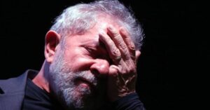 Pesquisa aponta queda na aprovação de lula