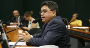 “O recado forte é o do atraso”, diz Márcio Jerry, sobre ato pró-Bolsonaro…