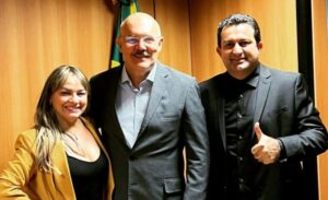 Em nota, Prefeita de Bom Lugar disse que não caiu nenhum dinheiro do MEC para construção de escola