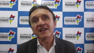 Fale Sempre Menos do Que o Necessário…