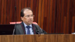 Irmão de Dino abre caminho no STJ