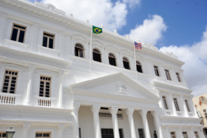 Juiz maranhense é afastado das atividades por desembargador do TJMA