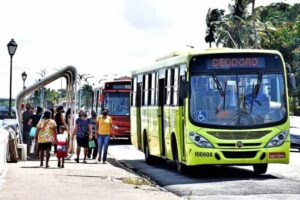 Justiça determina que rodoviários devem manter 50% da frota circulando em São Luís