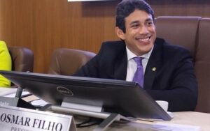 Osmar Filho antecipa salários da Câmara para este sábado
