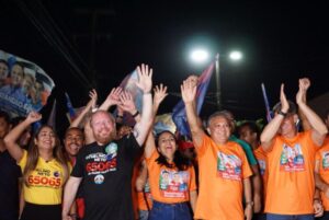 População de Santa Helena reconhece trabalho de Othelino e sai às ruas festejando o futuro