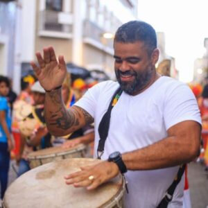 É HOJE NA LITORÂNEA! Paulo Victor convida para o primeiro grito de carnaval com Igor Kannário e Bruno Shinoda