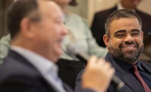 Em alta nas pesquisas, Paulo Victor já prepara filiação ao PSDB…