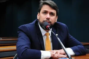 Pedro Lucas é cotado para liderar União na Câmara Federal