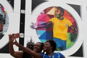 Nova lei institui 19 de novembro como Dia do Rei Pelé