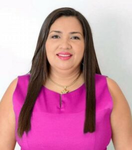 Prefeita do Maranhão pede votos em troca de estrada