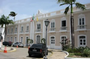 Secretário-Geral do SEAC discute possibilidade de greve no setor de limpeza em São Luís no Programa Xeque-Mate