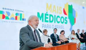 Número de profissionais que atuam no Mais Médicos aumenta 105% em 2023