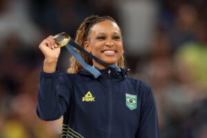 Histórico: Rebeca Andrade é ouro no solo da ginástica