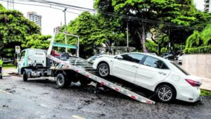 Aprovado projeto que proíbe reboque de veículos quando o condutor estiver presente