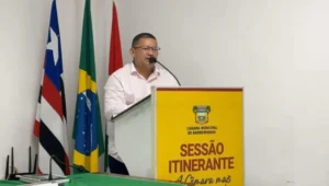 Carlos Dutra deixa a liderança do governo em Barreirinhas e declara apoio a Vinicius Vale