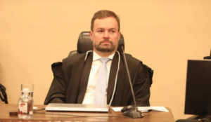Cassar na marra!!! Relator vota contra cassação do mandato de Sergio Moro