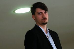 Polícia do DF indicia Jair Renan, filho de Bolsonaro, sob suspeita de fraude