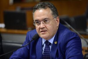 Roberto Rocha diz que deve ser candidato ao governo em 2026 pela direita