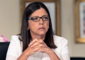Roseana Sarney reassume mandato