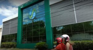 Hospital Guarás e Clínica Hapvida são autuados por falhas em serviços