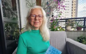 Obra literária “Tudo Azul de Bolinhas Brancas” é lançada por Nery Mendonça na Livraria Amei