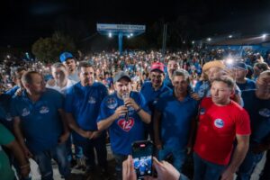Espetáculo! Em Tuntum, milhares de pessoas fazem linda festa no Alto Sertão para Fernando Pessoa e Nelson do Nanxi