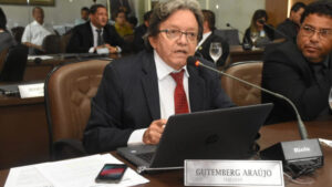Dr. Gutemberg alerta para a situação crítica da Maternidade Maria do Amparo