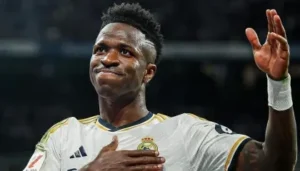 Real Madrid boicota a entrega do prêmio Bola de Ouro, ao saber que Vini Jr. não será o campeão