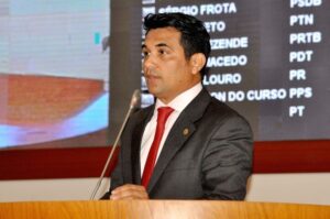 Wellington do  Curso faz grave denúncia de uso da maquina pública para favorecer candidaturas