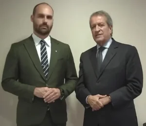 Valdemar vai dar posse a Eduardo Bolsonaro na cúpula do PL