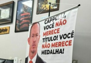Yglésio fará protesto contra título de cidadão a Capelli…