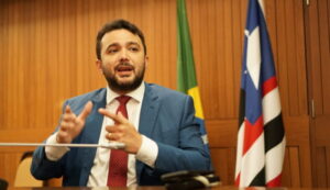 Dr. Yglesio busca ocupar espaços na direita maranhense…