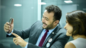 Saiba como votaram os deputados estaduais na rejeição da Medalha Manoel Beckman à Michelle Bolsonaro