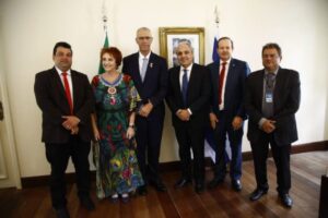 Flávio Dino se nega a receber embaixador de Israel no Palácio dos Leões