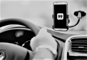 Plataforma 99 TÁXIS é condenada por má conduta de motorista