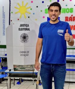 Jonas Magno bate Calvet Filho e é eleito prefeito de Rosário