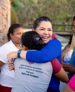 Solange Almeida lidera disputa pela Prefeitura de Santa Inês