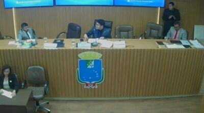 Ribeiro Neto questiona secretário da SMTT sobre a falta de linha de ônibus histórica na Chácara do Itapiracó